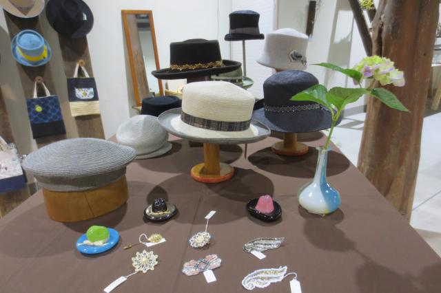 6/27(日)まで 六箇山工房展4「初夏の潤い、光の装い展」開催中！