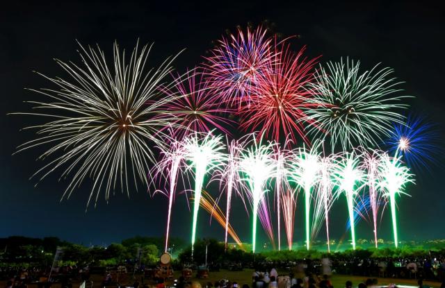 12/30(火)･31(水)　J:COMチャンネル  年末特別番組「ご当地テレビで年忘れ！12時間一挙放送」12/31(水)は、前橋花火大会も登場！