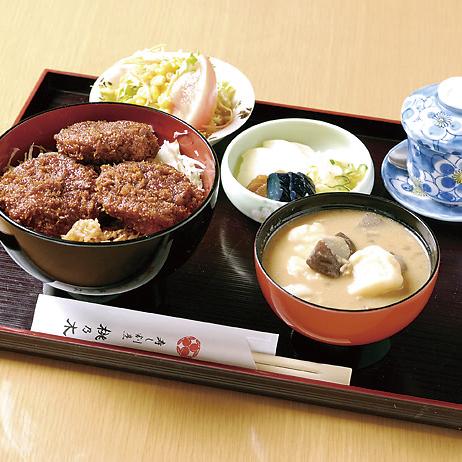 寿し割烹　桃乃木