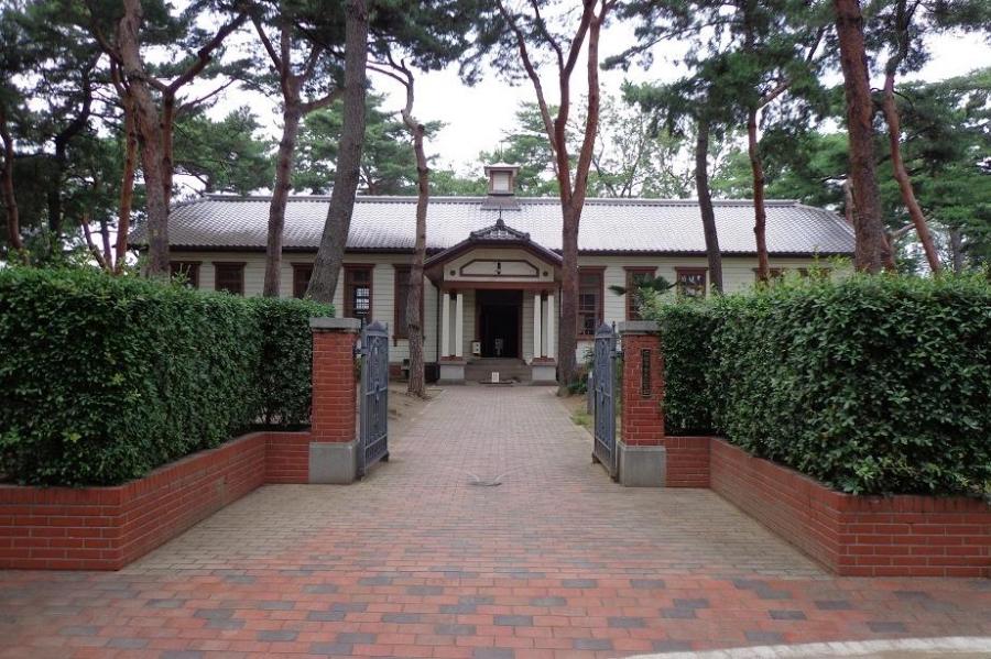 蚕糸記念館