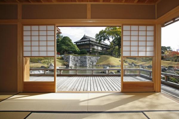 日本庭園和室