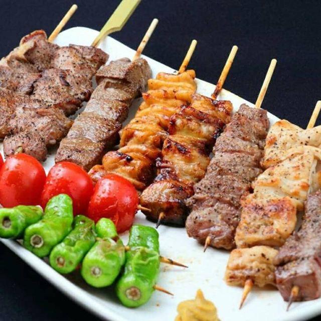 【マエテク】炭火もつ焼き　串もん