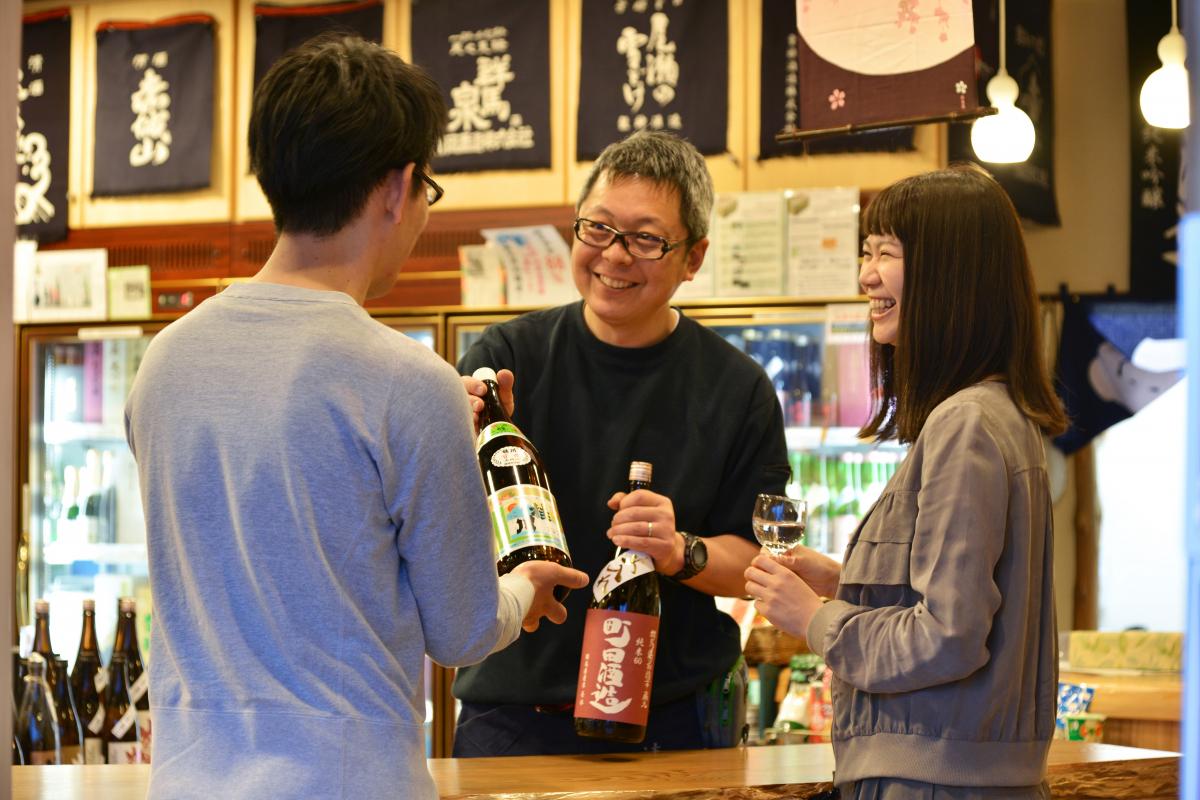 「旅のたね」特集２　人と人をつなぐまちの酒屋