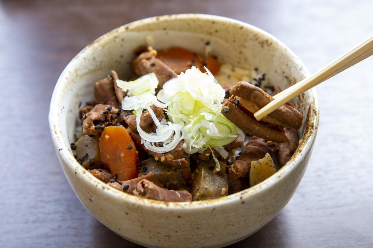 ミニもつ丼