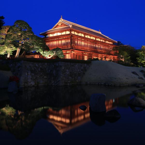 臨江閣19（別館と日本庭園）